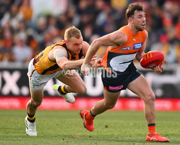 AFL 2024 Round 21 - GWS v Hawthorn - A-52528669