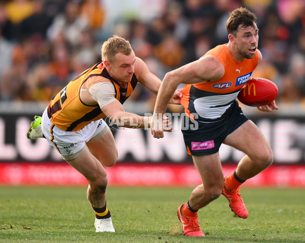 AFL 2024 Round 21 - GWS v Hawthorn - A-52528681