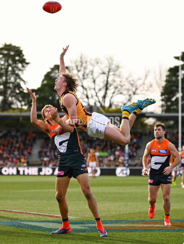 AFL 2024 Round 21 - GWS v Hawthorn - A-52529529