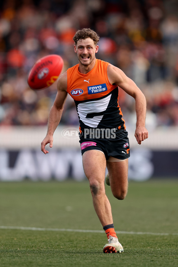 AFL 2024 Round 21 - GWS v Hawthorn - A-52531549