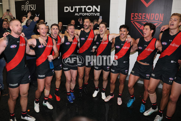 AFL 2024 Round 21 - Essendon v Fremantle - A-52537652