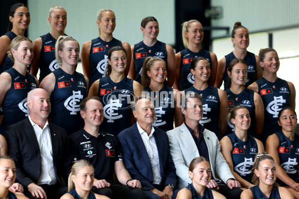 AFLW 2024 Media - Carlton Team Photo Day - A-52622740