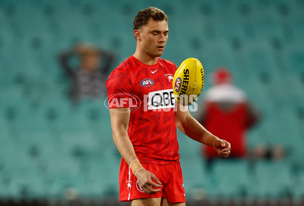 AFL 2024 Round 22 - Sydney v Collingwood - A-52622784
