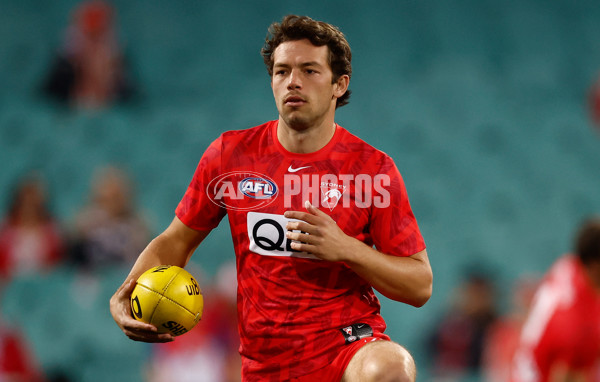 AFL 2024 Round 22 - Sydney v Collingwood - A-52622786