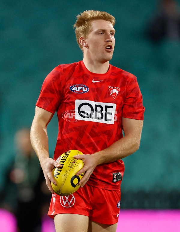 AFL 2024 Round 22 - Sydney v Collingwood - A-52622787