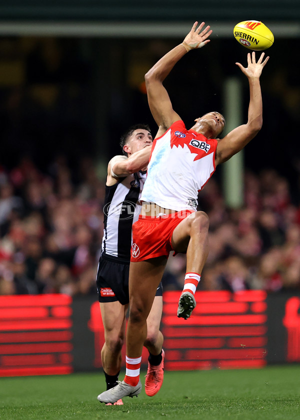 AFL 2024 Round 22 - Sydney v Collingwood - A-52629204