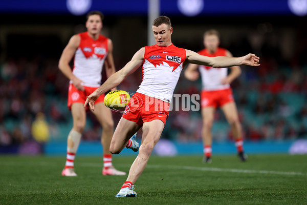 AFL 2024 Round 22 - Sydney v Collingwood - A-52631004