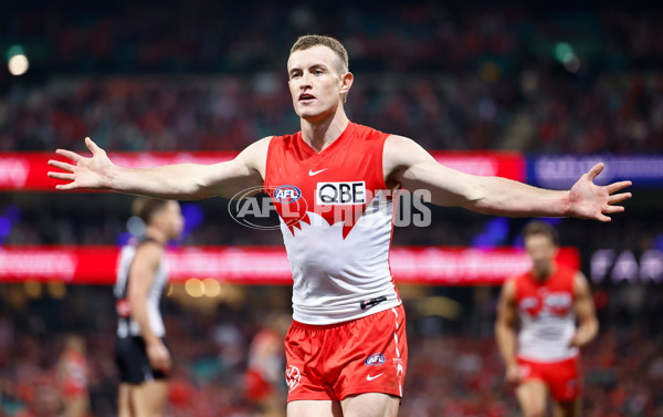 AFL 2024 Round 22 - Sydney v Collingwood - A-52631569