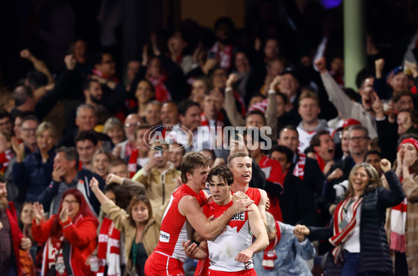AFL 2024 Round 22 - Sydney v Collingwood - A-52631578