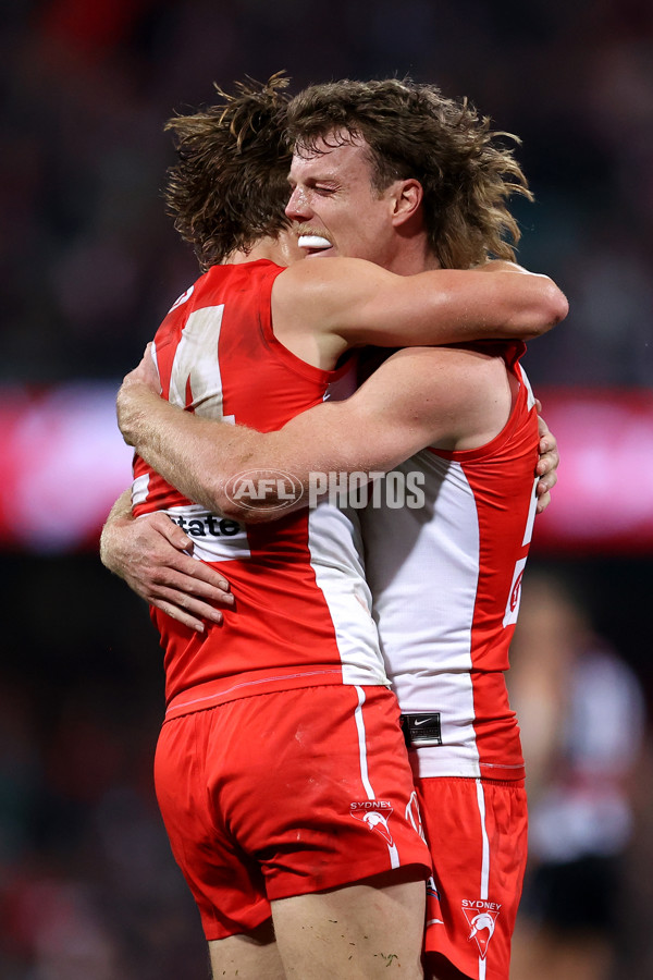 AFL 2024 Round 22 - Sydney v Collingwood - A-52631594