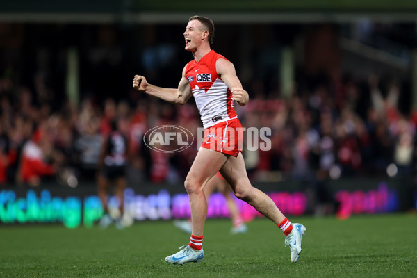 AFL 2024 Round 22 - Sydney v Collingwood - A-52631602