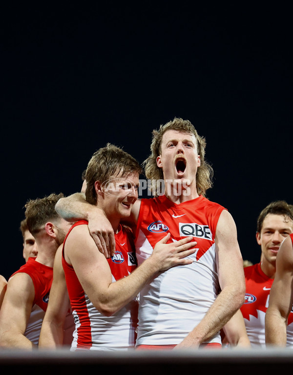 AFL 2024 Round 22 - Sydney v Collingwood - A-52633929