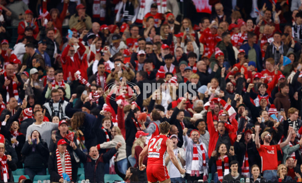 AFL 2024 Round 22 - Sydney v Collingwood - A-52633965