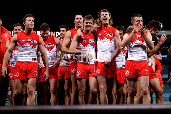 AFL 2024 Round 22 - Sydney v Collingwood - A-52633982