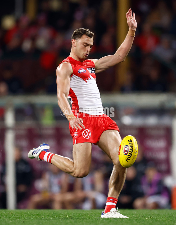 AFL 2024 Round 22 - Sydney v Collingwood - A-52634013