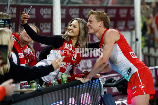 AFL 2024 Round 22 - Sydney v Collingwood - A-52634051