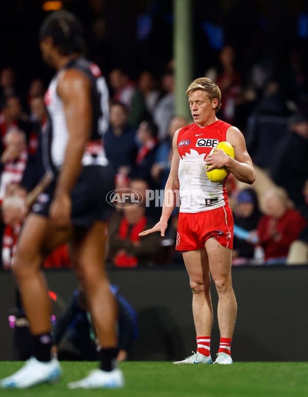 AFL 2024 Round 22 - Sydney v Collingwood - A-52634105