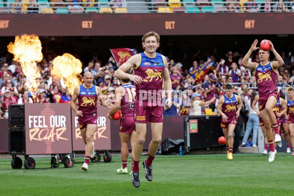 AFL 2024 Round 22 - Brisbane v GWS - A-52636942