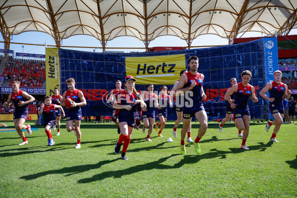 AFL 2024 Round 23 - Gold Coast v Melbourne - A-53061331
