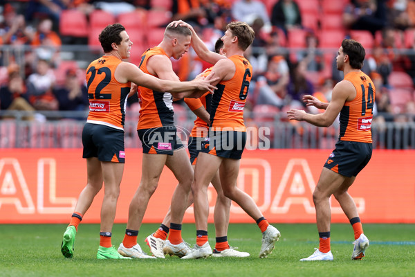 AFL 2024 Round 23 - GWS v Fremantle - A-53061352