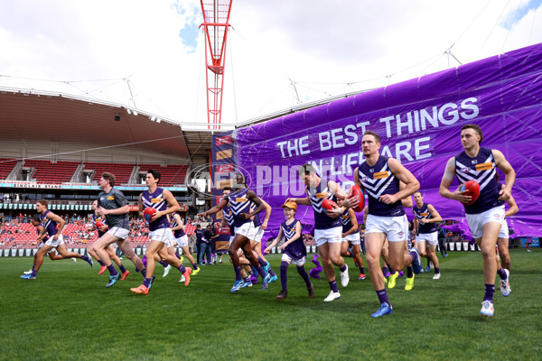 AFL 2024 Round 23 - GWS v Fremantle - A-53061742