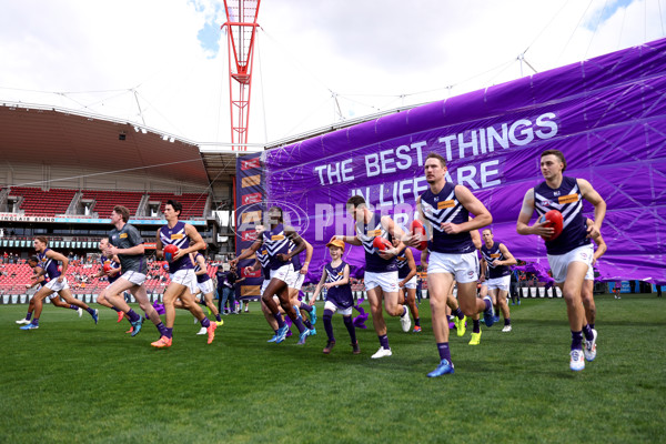 AFL 2024 Round 23 - GWS v Fremantle - A-53061743