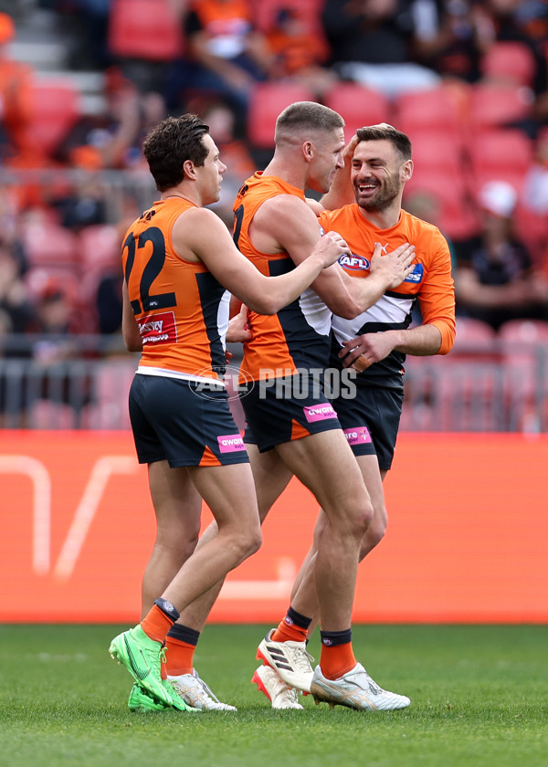 AFL 2024 Round 23 - GWS v Fremantle - A-53061747