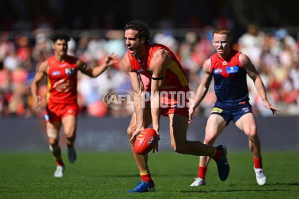 AFL 2024 Round 23 - Gold Coast v Melbourne - A-53064228