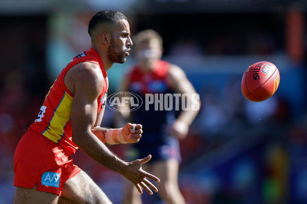 AFL 2024 Round 23 - Gold Coast v Melbourne - A-53067436