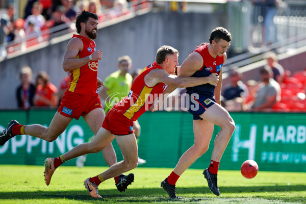 AFL 2024 Round 23 - Gold Coast v Melbourne - A-53067456