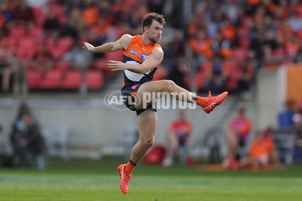 AFL 2024 Round 23 - GWS v Fremantle - A-53069167
