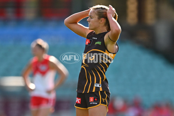 AFLW 2024 Practice Match - Sydney v Hawthorn - A-53072566