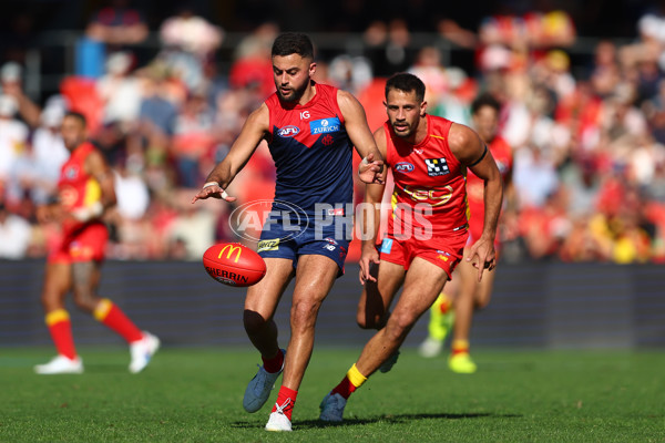AFL 2024 Round 23 - Gold Coast v Melbourne - A-53072698