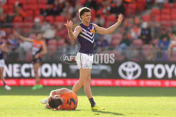 AFL 2024 Round 23 - GWS v Fremantle - A-53074995