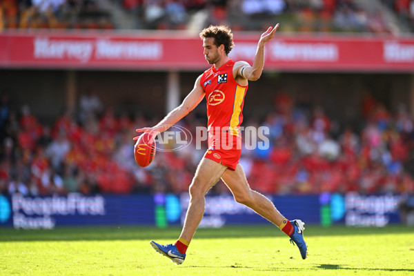 AFL 2024 Round 23 - Gold Coast v Melbourne - A-53075705