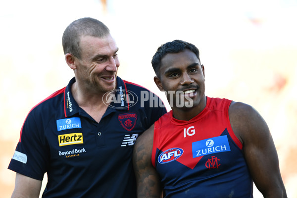 AFL 2024 Round 23 - Gold Coast v Melbourne - A-53080777
