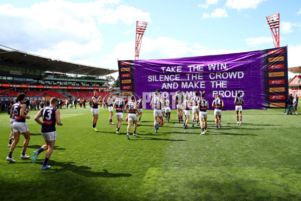 AFL 2024 Round 23 - GWS v Fremantle - A-53081191