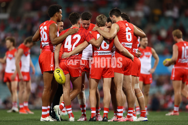 AFL 2024 Round 24 - Sydney v Adelaide - A-53364822
