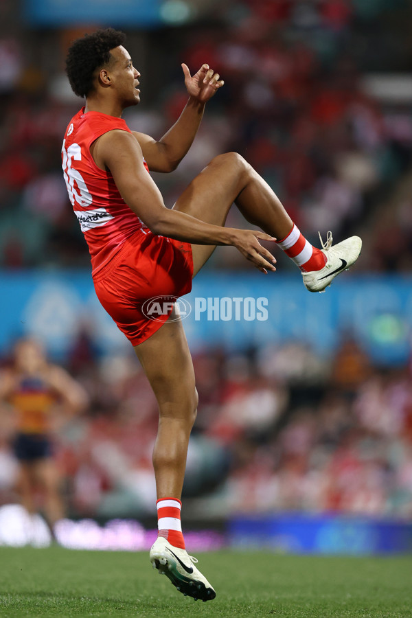 AFL 2024 Round 24 - Sydney v Adelaide - A-53369945