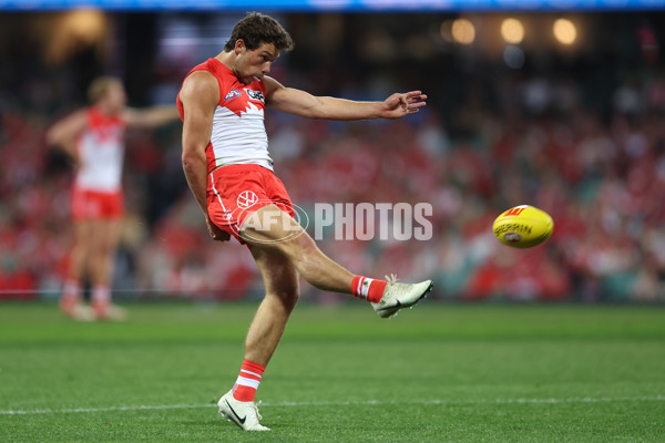 AFL 2024 Round 24 - Sydney v Adelaide - A-53369965