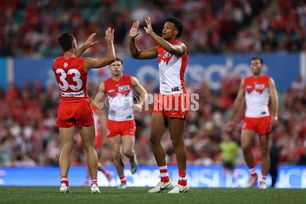 AFL 2024 Round 24 - Sydney v Adelaide - A-53370786