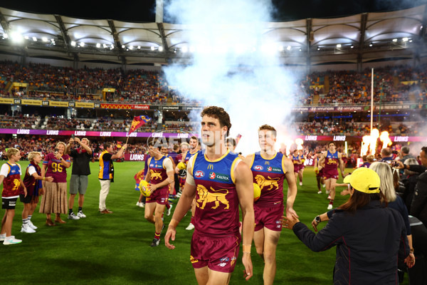 AFL 2024 Round 24 - Brisbane v Essendon - A-53373462