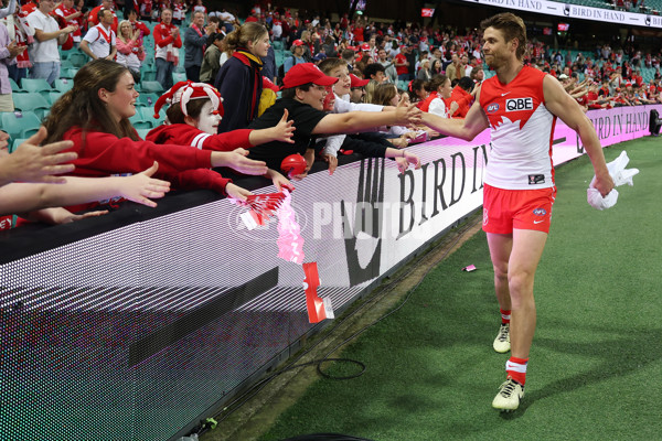 AFL 2024 Round 24 - Sydney v Adelaide - A-53375914