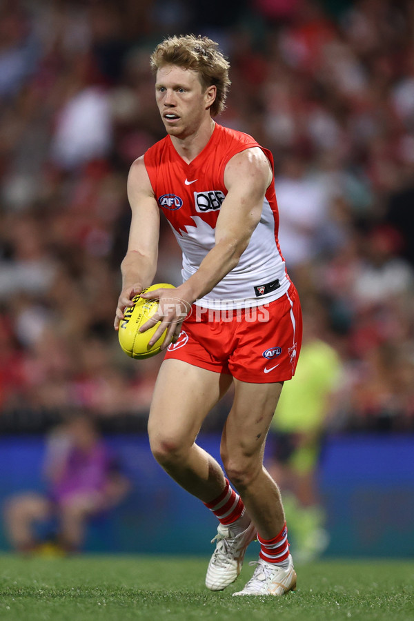 AFL 2024 Round 24 - Sydney v Adelaide - A-53376635