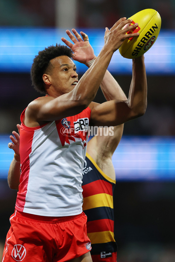 AFL 2024 Round 24 - Sydney v Adelaide - A-53379042
