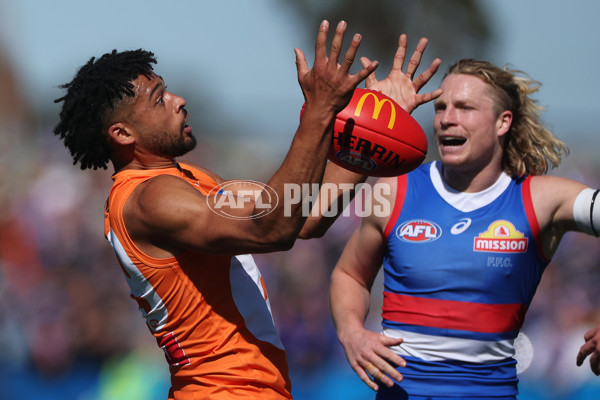 AFL 2024 Round 24 - Western Bulldogs v GWS - A-53381765