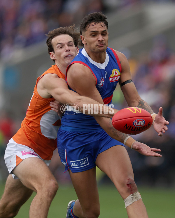 AFL 2024 Round 24 - Western Bulldogs v GWS - A-53389632