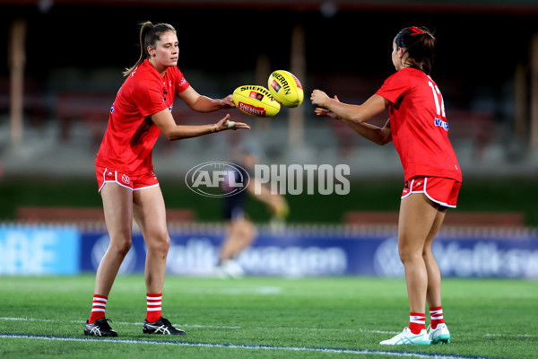 AFLW 2024 Round 01 - Sydney v Collingwood - A-53542820