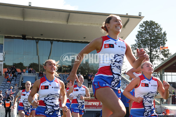 AFLW 2024 Round 01 - GWS v Western Bulldogs - A-53559764