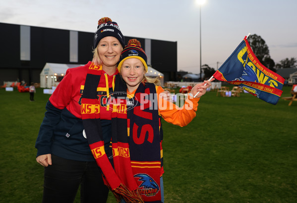 AFLW 2024 Round 01 - Port Adelaide v Adelaide - A-53580683